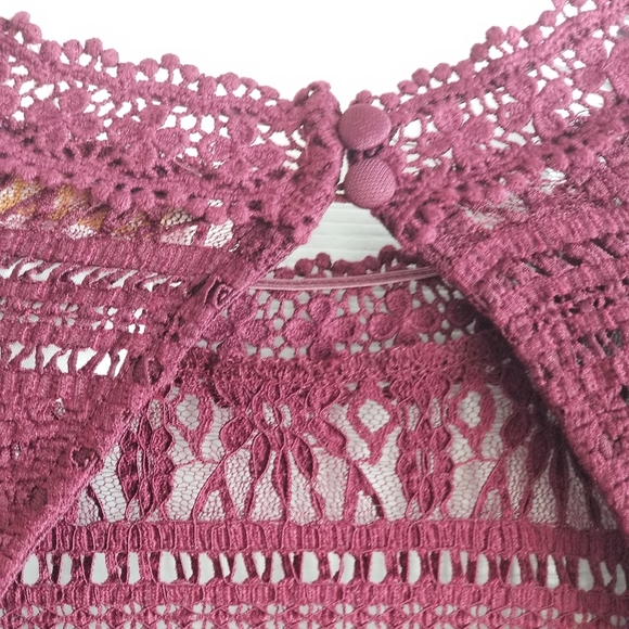 FOXIDOX Ellie Fit & Flare Lace Dress w/ Sexy Back - Picture 7 of 16